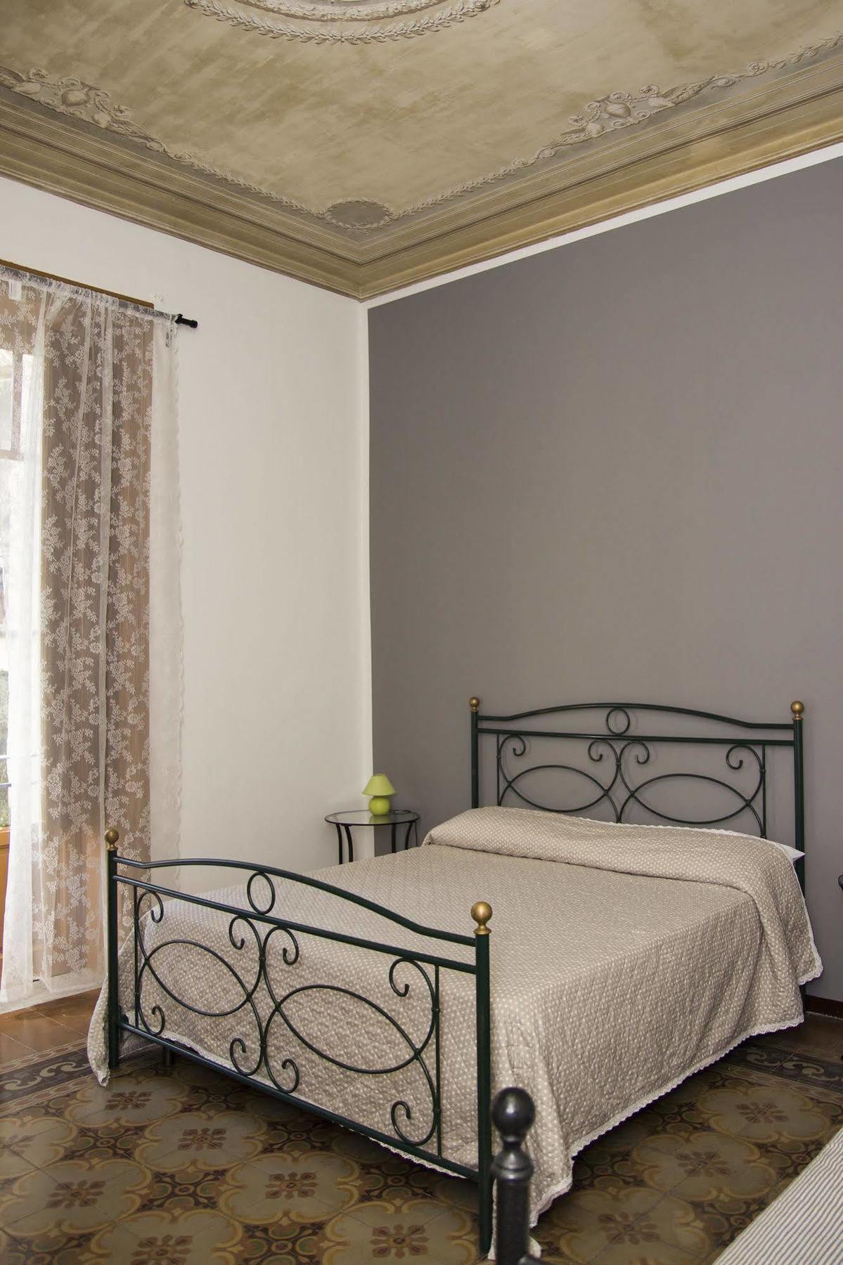 Residenza Di Maggio Bed & Breakfast ปาแลร์โม ภายนอก รูปภาพ