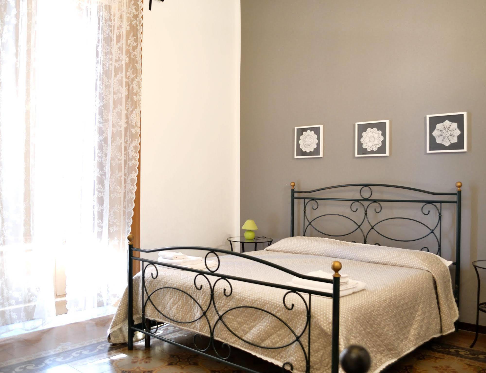 Residenza Di Maggio Bed & Breakfast ปาแลร์โม ภายนอก รูปภาพ